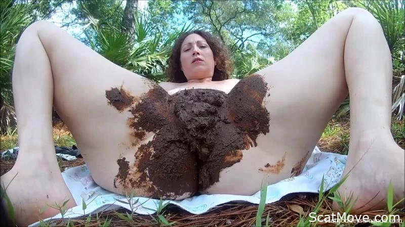 Outdoor Intestinal Emptying - Goddess Amanda